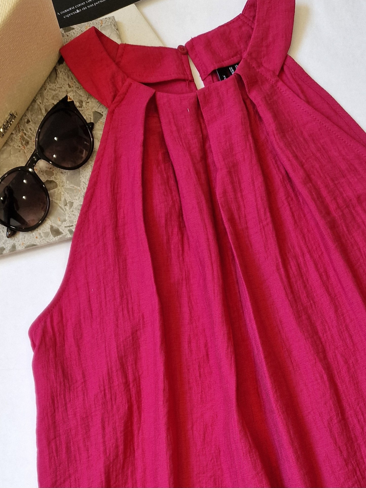 SHORT DRESS WITH DUMBBELL NECKLINE EVALINA