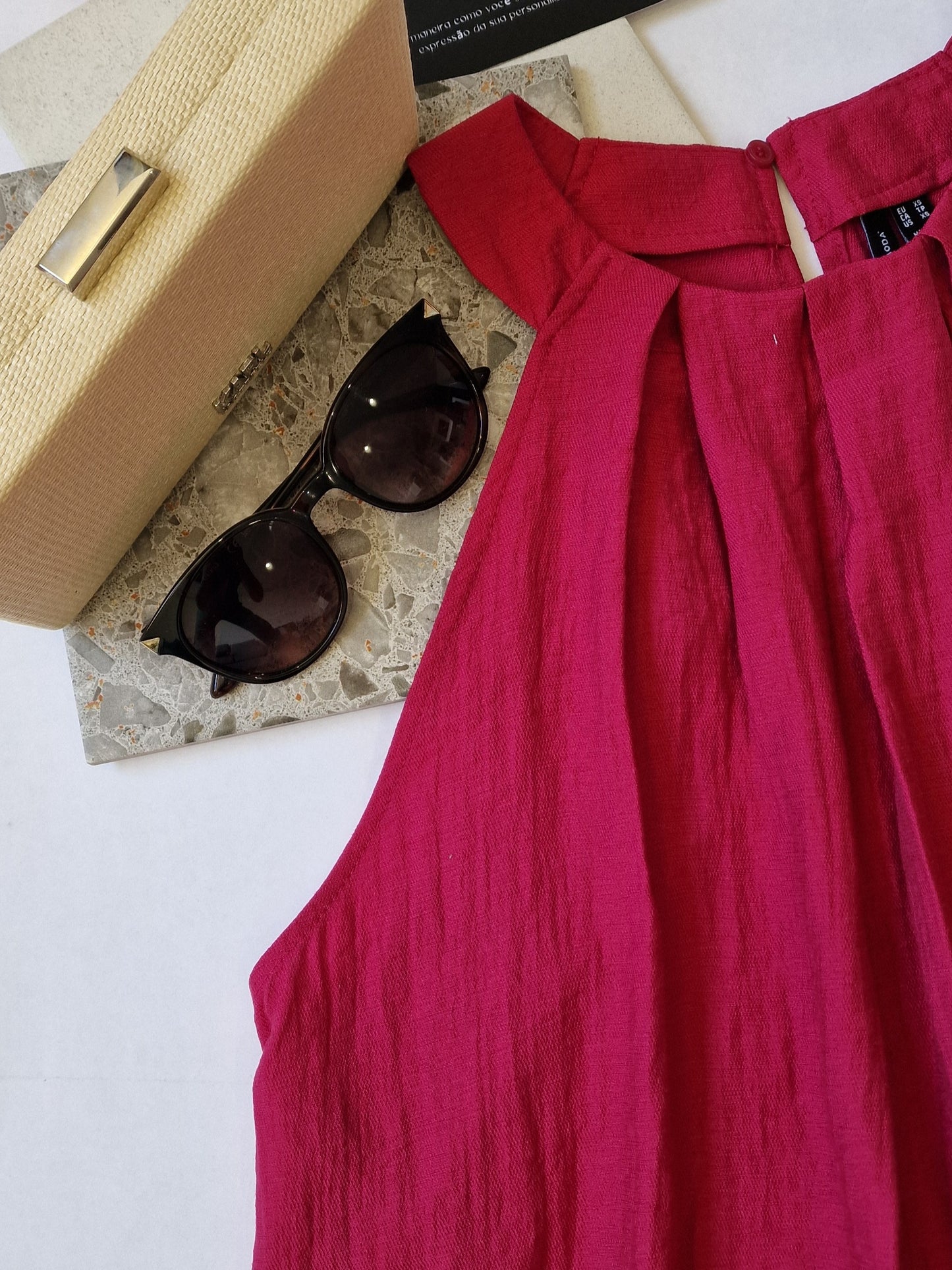 SHORT DRESS WITH DUMBBELL NECKLINE EVALINA