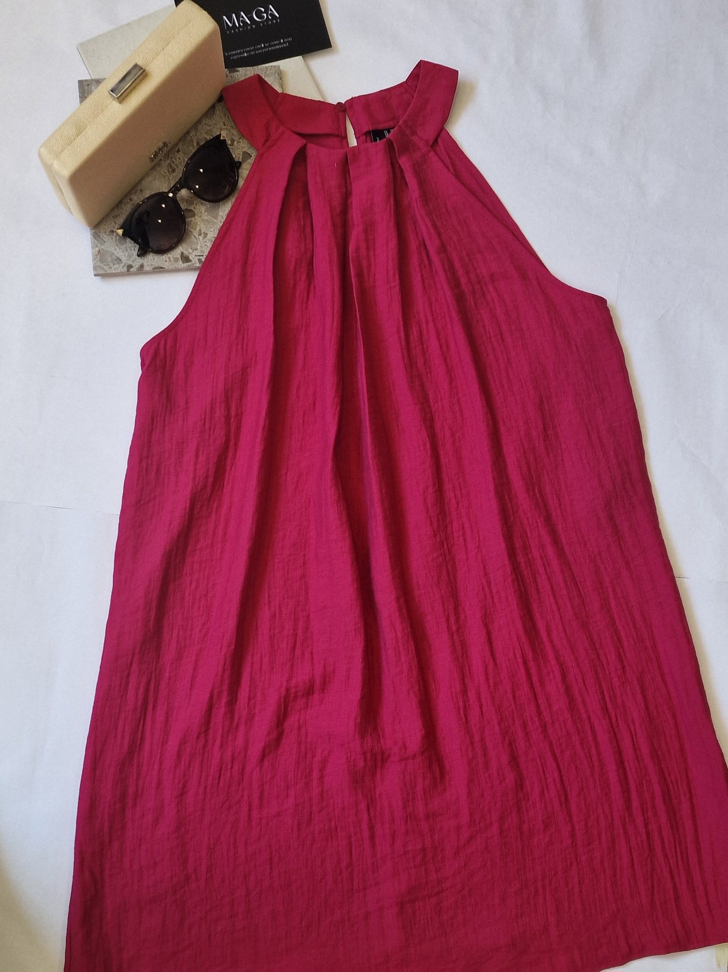 SHORT DRESS WITH DUMBBELL NECKLINE EVALINA