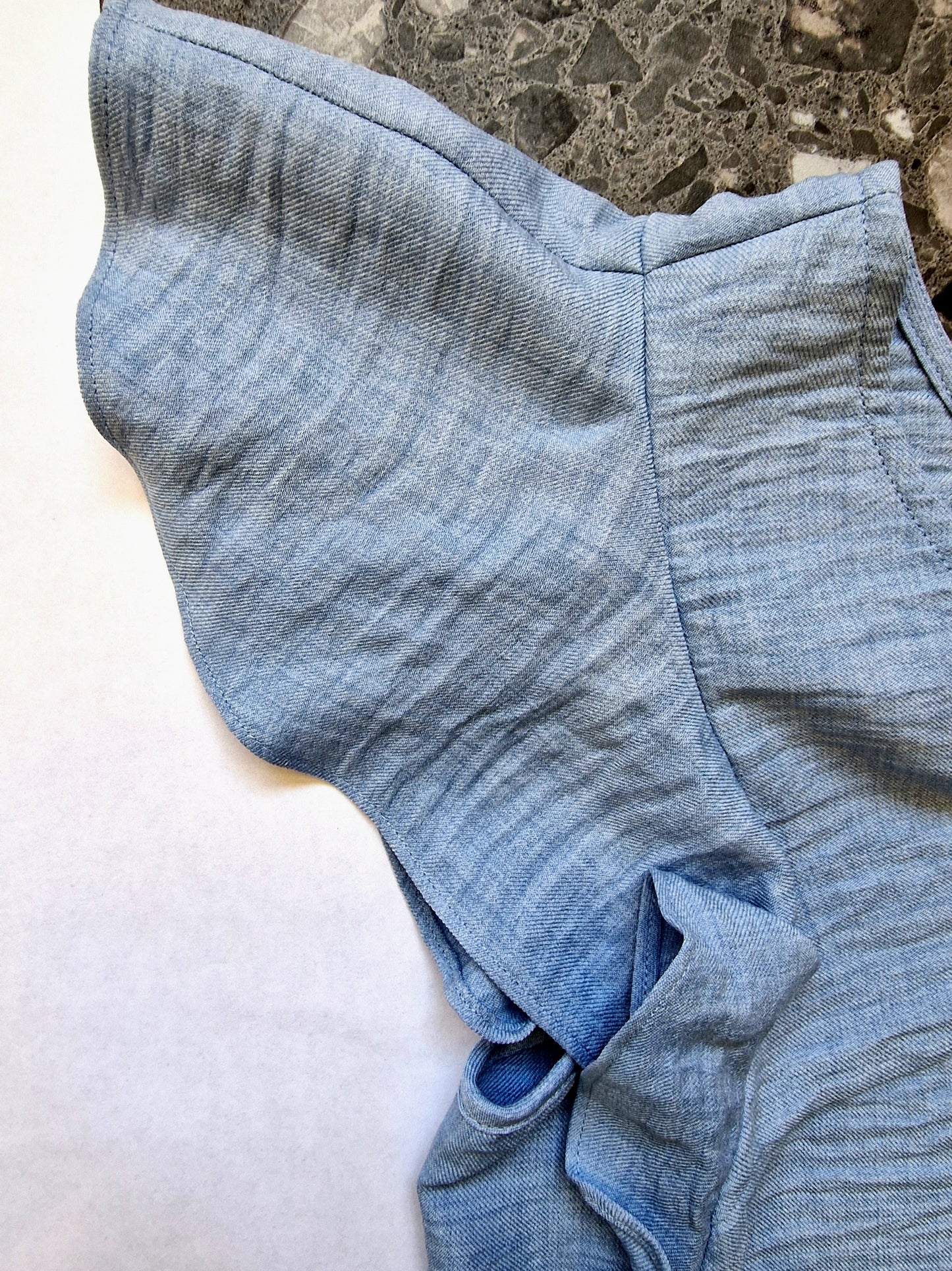 MELONY Organic V-NECK TOP
