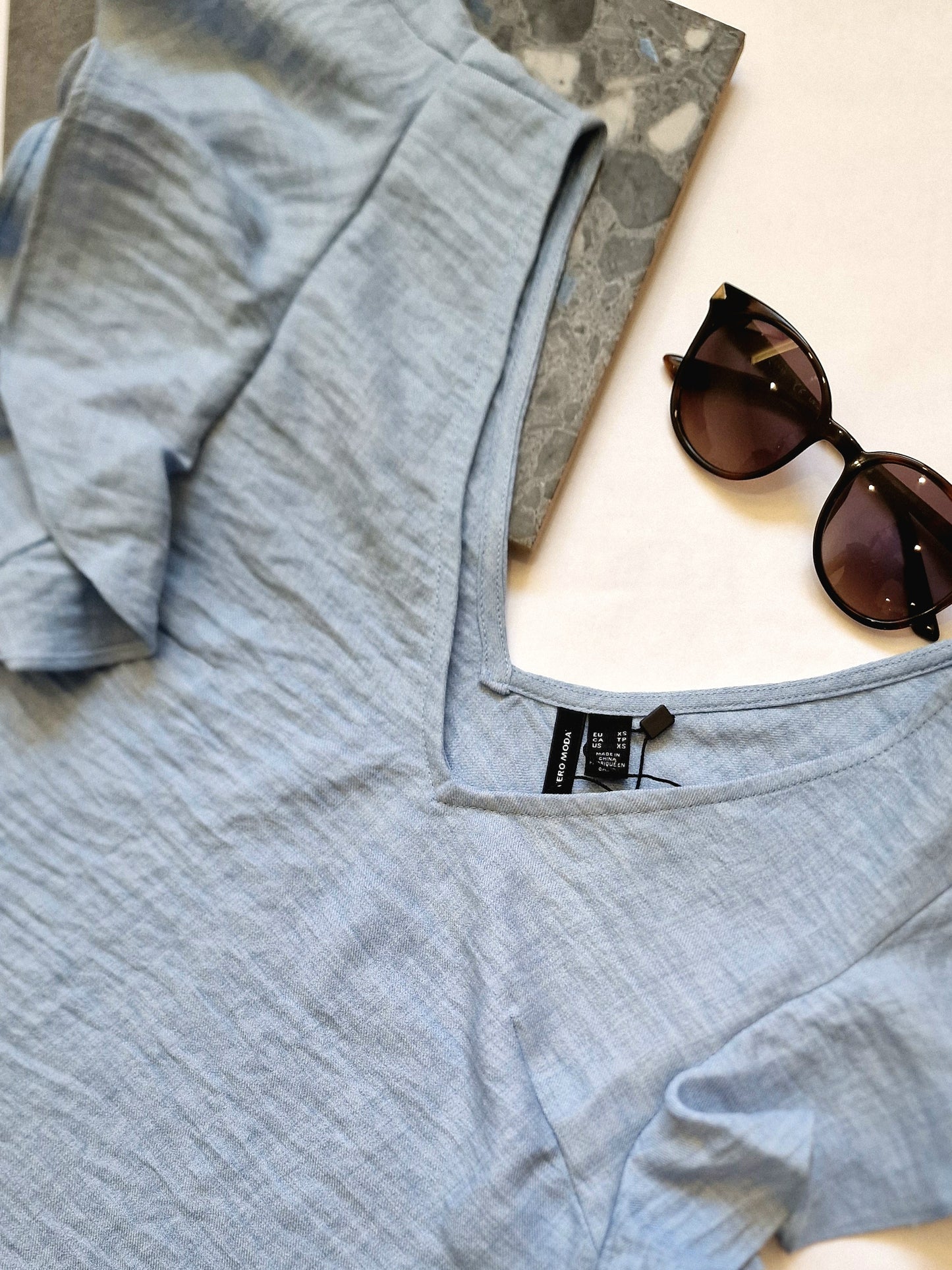 MELONY Organic V-NECK TOP