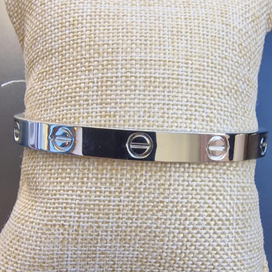Rigid stainless steel bracelet