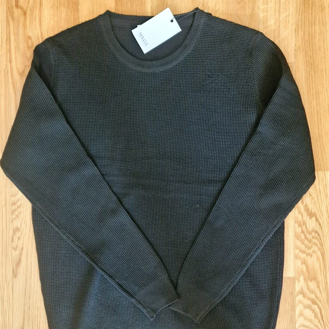 Camisola preta malha elegante homem