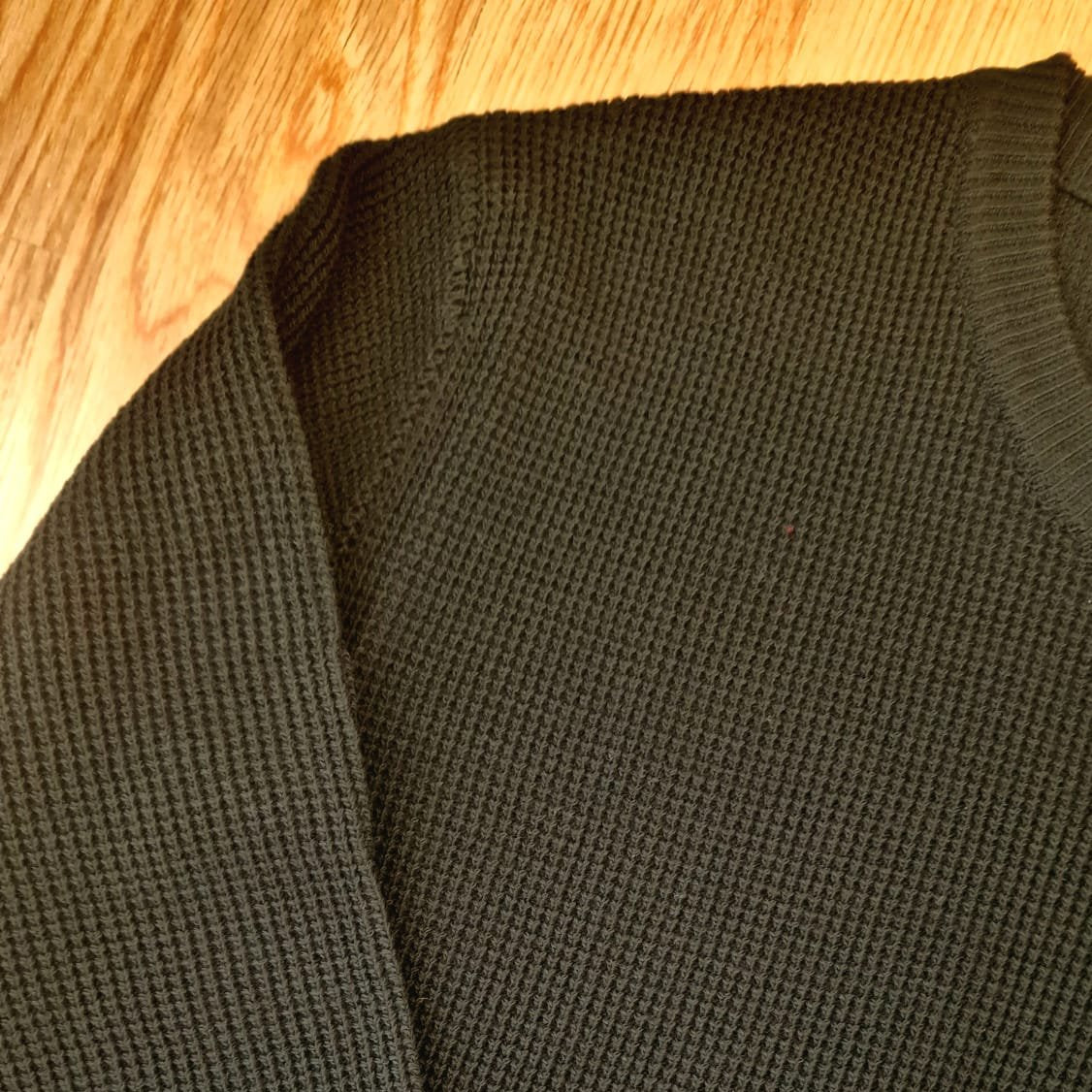 Camisola preta malha elegante homem