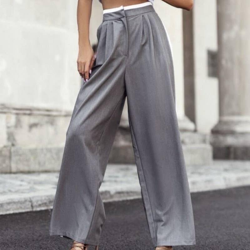 Calça de perna larga com banda