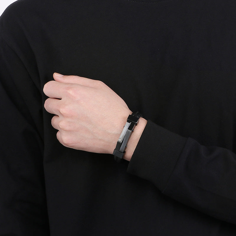 Pulseira de Couro e Aço Titânio