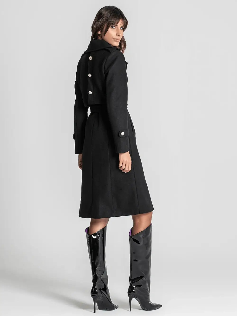 Casaco Comprido com Botões Militar