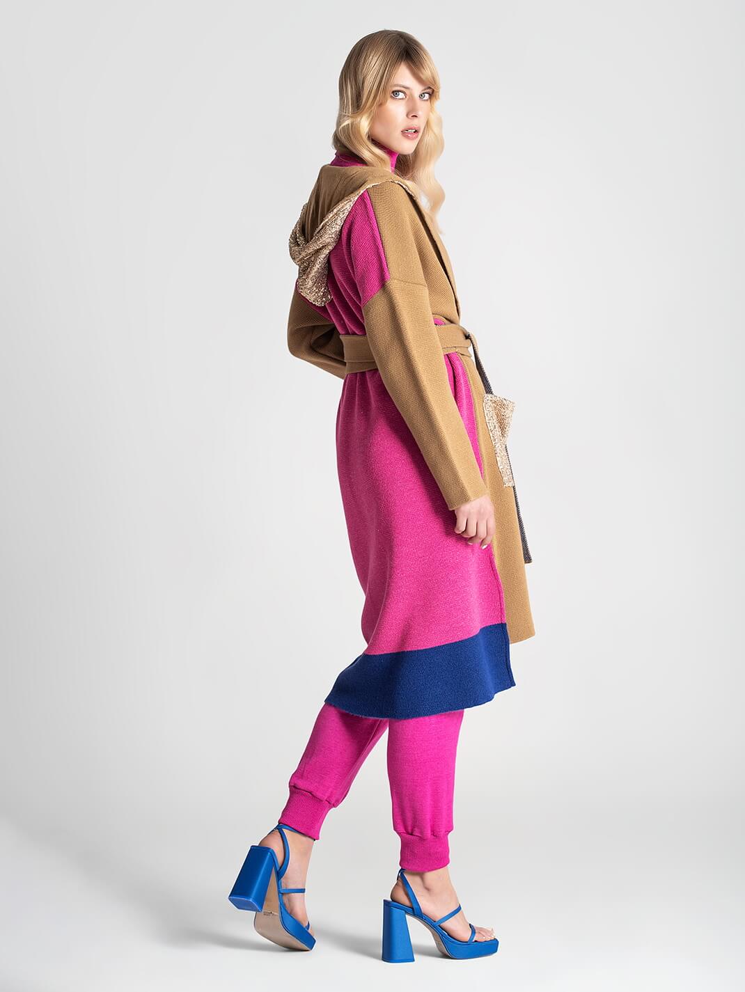 CASACO COMPRIDO COM LANTEJOULAS