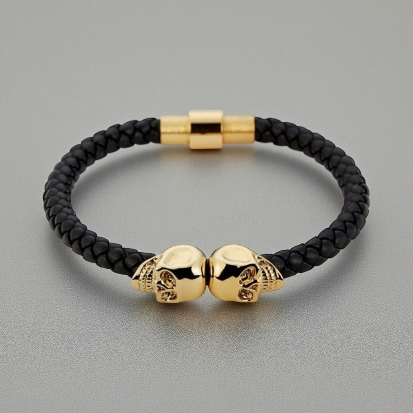 Pulseira Skull de Couro Trançado