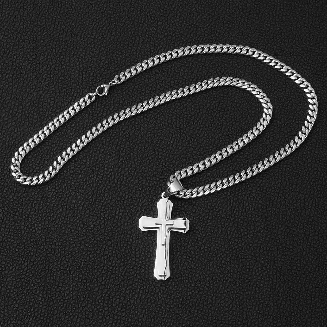 Colar Cruz em Aço Inoxidável