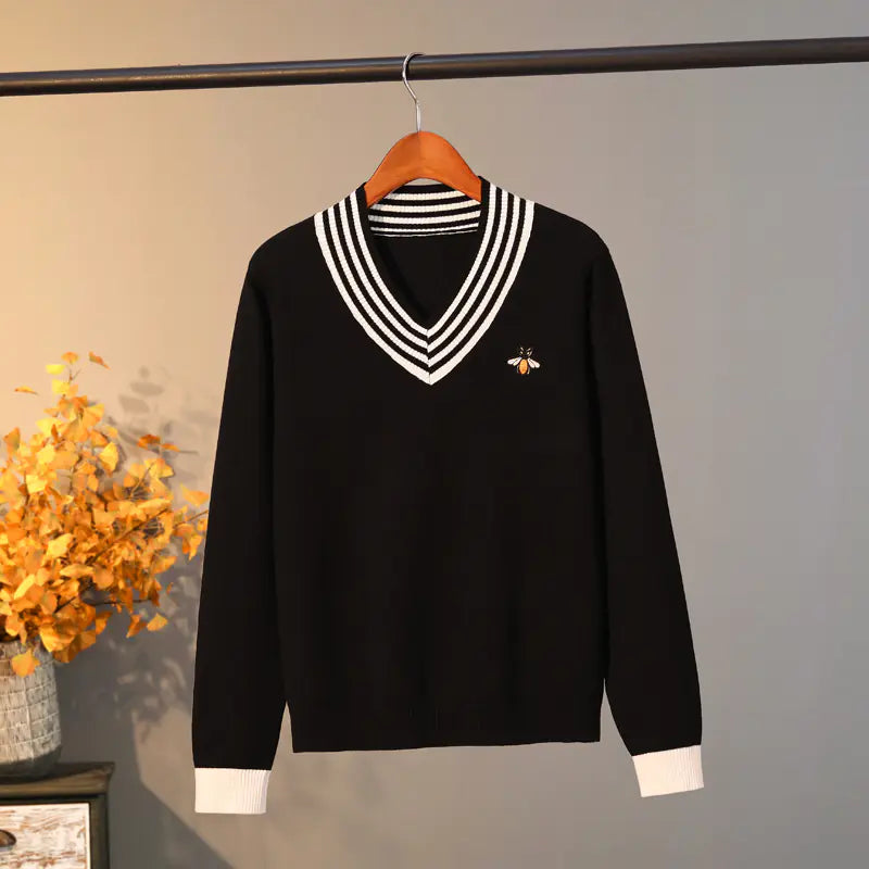 Embroidered Bee Pullover Shirt